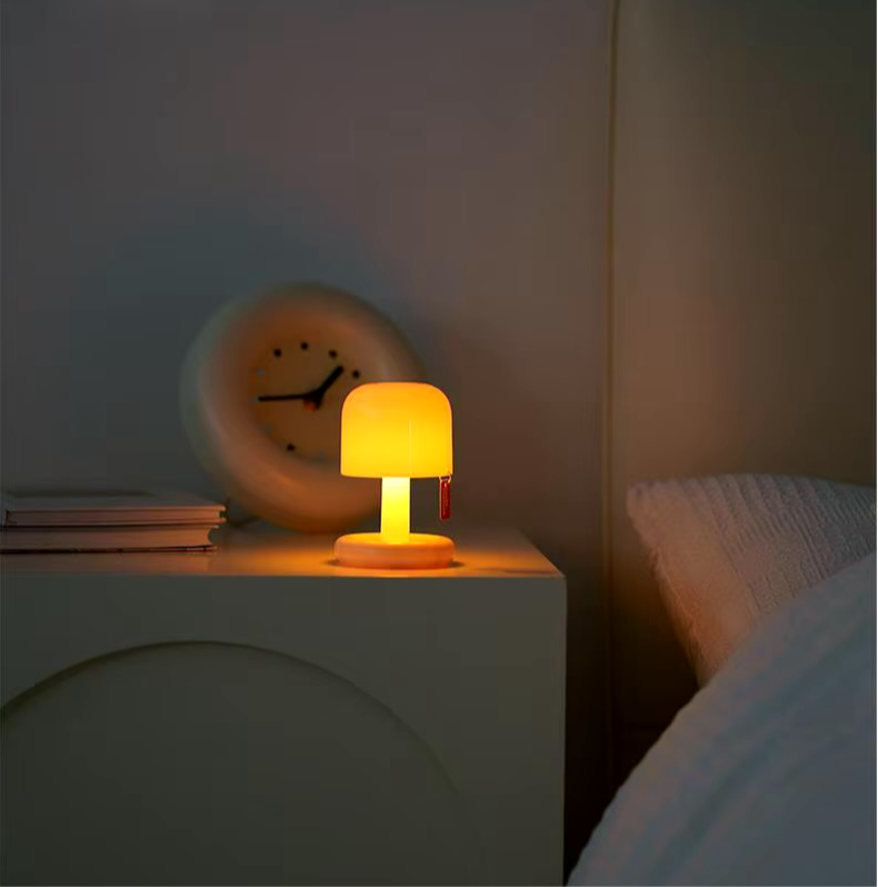 ALVAR | LAMPADA DA TAVOLO D’ISPIRAZIONE NORDICA